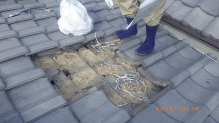 瓦下防水シート劣化